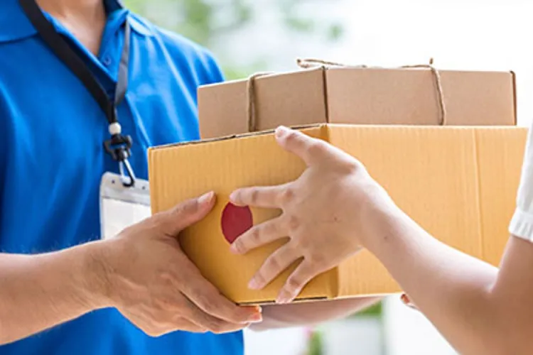 Clujenii sunt nemulțumiți de Sameday: Din cauza voastră fetița mea nu își primește cadoul de Crăciun!