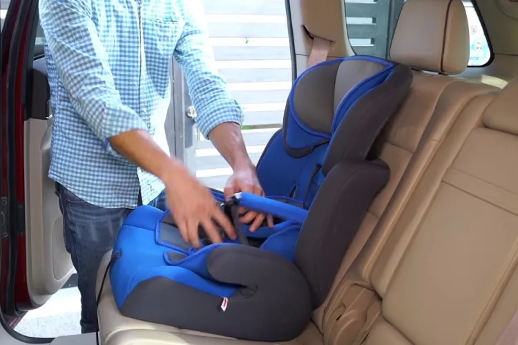 Statistică sumbră: Peste 150 de copii şi-au pierdut viaţa în accidente rutiere, în 2021, în România. Cât de important este scaunul auto