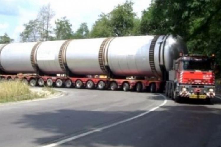 Atenție! Două transporturi agabaritice trec prin Cluj