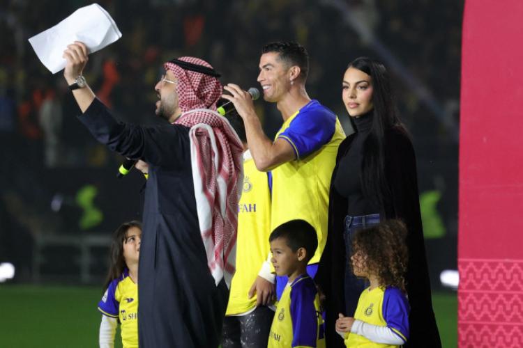 Saudiții „închid ochii” la relaţia lui Cristiano Ronaldo cu Georgina, deşi aceștia încalcă o lege strictă a statului arab