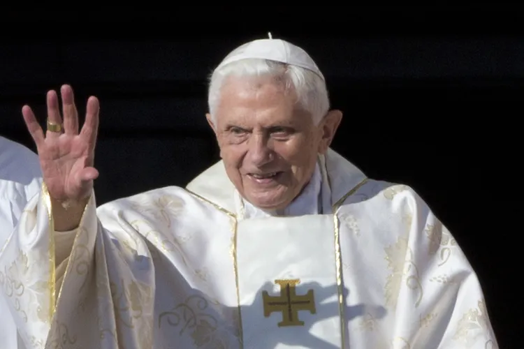 Papa emerit Benedict al XVI-lea s-a stins din viață la vârsta de 95 de ani. A fost primul care a demisionat în ultimele secole