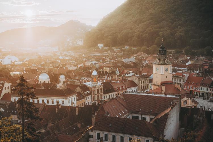 Un oraș din Transilvania, inclus în top 10 cele mai frumoase și accesibile destinaţii din Europa