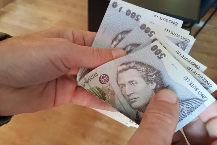 De la 1 ianuarie, salariul minim brut crește la 3.000 de lei. Peste 2 milioane de salariaţi vor beneficia de măsură