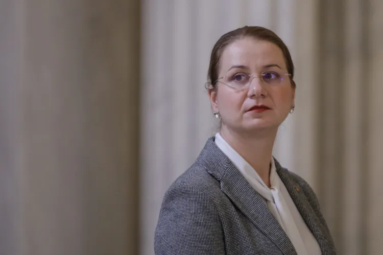 Se schimbă din nou examenele de Bacalaureat şi de Evaluare Naţională? Ce propune ministrul Educației, Ligia Deca