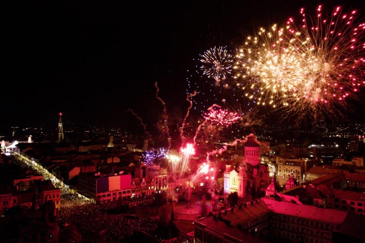 POLUARE masivă la Cluj din cauza artificiilor și petardelor de Revelion. Artificiile au înrăutățit semnificativ calitatea aerului