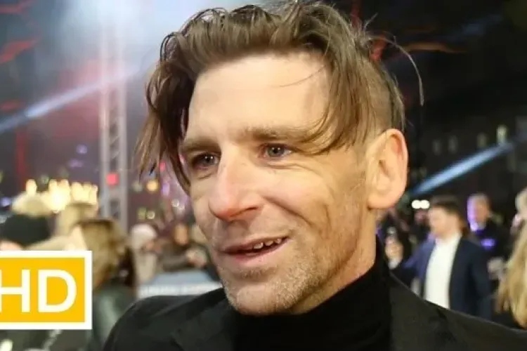 Serialul „Peaky Blinders” ar putea continua fără „Arthur Shelby”. Actorul care îi dă viață personajului emblematic, subiectul unei investigații