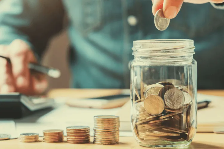 Veniturile medii ale unei gospodării au fost de 6.668 lei, în trimestrul trei din 2022. Cheltuielile: 87,2% din venituri, anunță INS