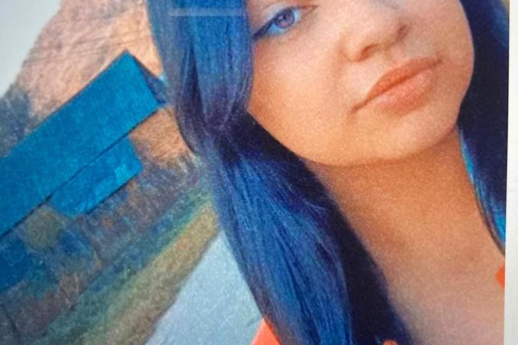 Fată de 16 ani dispărută de acasă înainte de Revelion - FOTO