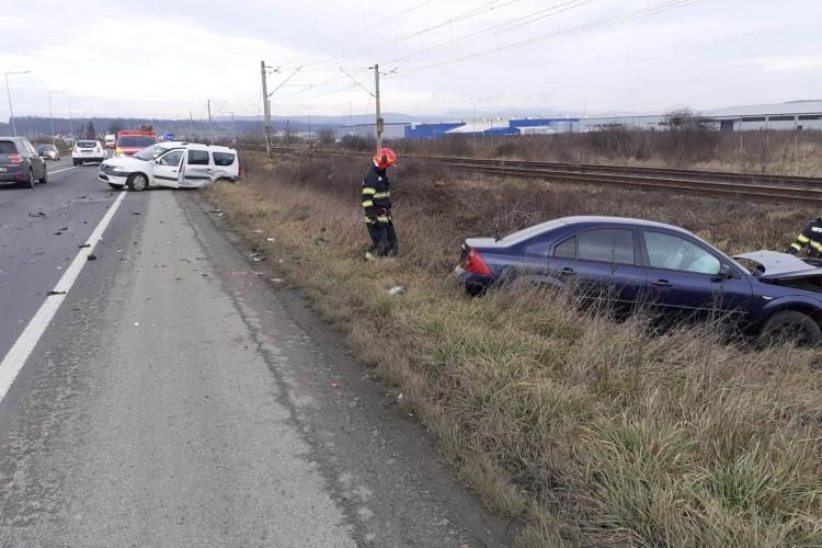 Accident în Dej! Un bărbat de 70 de ani, evaluat de echipajul SMURD după impactul violent