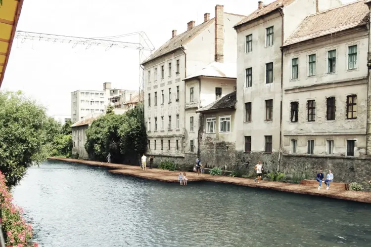 Civicii clujeni propun realizarea unei traseu pietonal pe malul Someșului, pe strada Barițiu - FOTO