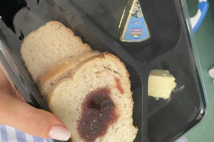 Asta a primit de mâncare o proaspătă mămică la spitalul în care a născut. Soțul femeii: „Cum să nu înnebunești?”