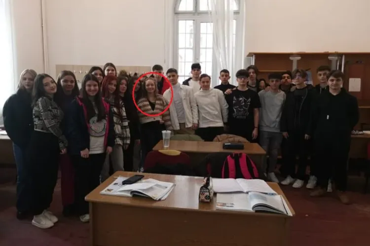 Alexia, adolescenta căreia medicii din Iaşi i-au replantat mâinile, s-a întors la şcoală: „Dovada că minunile există”