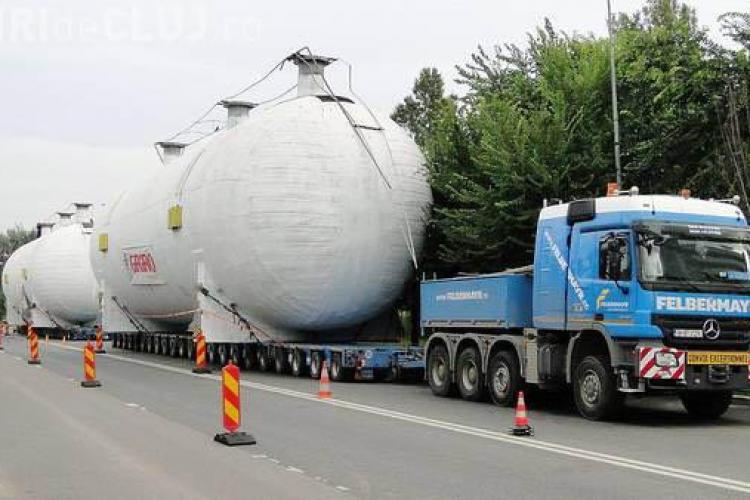 Trei transporturi agabaritice pe străzile Clujului. Pe unde vor trece vehiculele care transportă structuri metalice