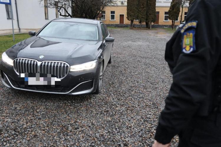 BMW ultimul răcnet condus de un clujean, confiscat de vameși - FOTO