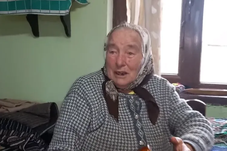 Apusenii au o frumusețe nepieritoare. De vorbă cu lelea Florica, în fața războiului de țesut: Ceaușescu a dus copiii la școală și le-a dat de lucru