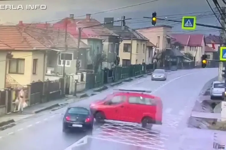 VIDEO - Cum s-a produs accidentul accidentul din Baciu, în care două mașini s-au făcut praf 