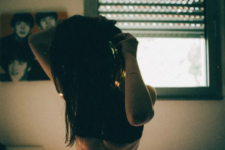 Junglă sexuală 2 - O clujeancă trezește tot blocul cu gemetele ei. Vecinii exasperați i-au scris: ”Te rog închide gura” - FOTO