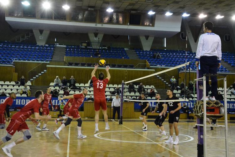 U Cluj a pierdut categoric meciul cu Dinamo, la volei masculin - FOTO