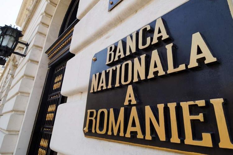 Trei bănci din România, AMENDATE pentru cazuri de spălare de bani