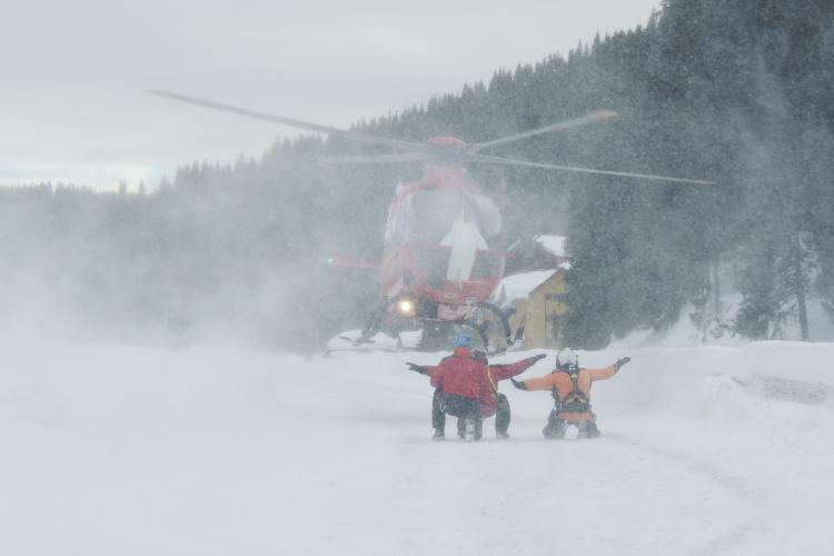 Atenție! Pericol de avalanșe la munte: În ultimele 24 de ore, salvamontiștii au participat la peste 80 de cazuri