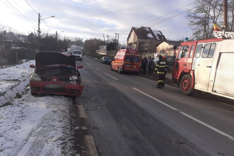 Accident grav la Mociu! A intrat pe drum fără să se asigure, în fața unei șoferițe - FOTO