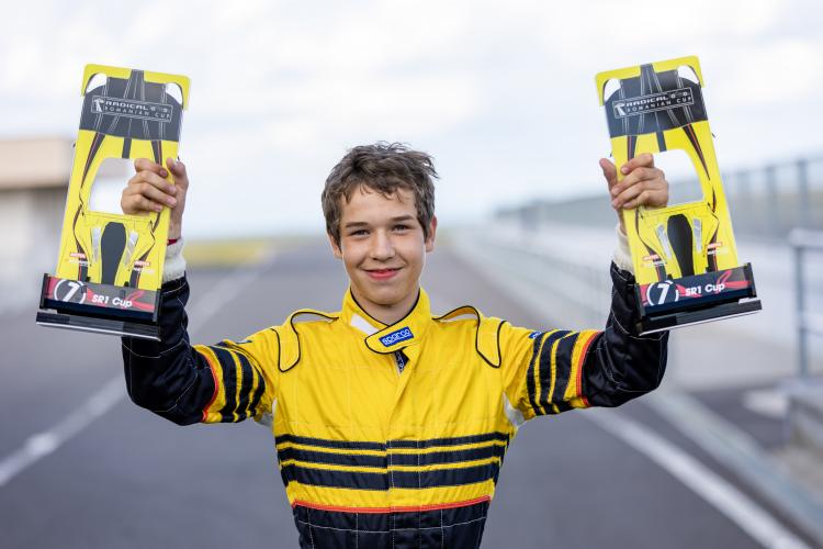 Un clujean de 14 ani, cel mai tânăr concurent la Formula 4, în Franța: „Doresc să fiu o mândrie pentru țara mea”