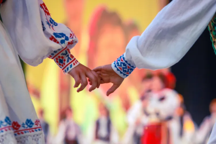 „Dragobetele sărută fetele!”: Ce să faci și ce să nu faci astăzi dacă vrei să ai noroc în dragoste