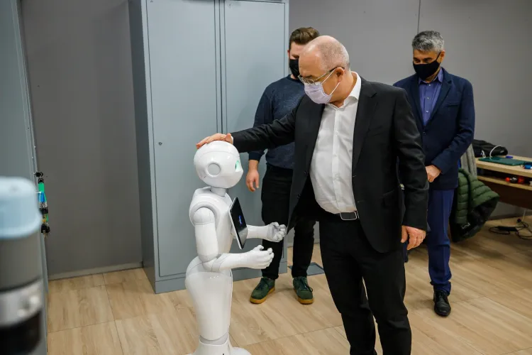 CREIC - Buftea de Cluj va găzdui ”Maneliada”. Emil Boc spunea că acolo va fi un Silicon Valley al Clujului, dar iarăși s-a ales praful 