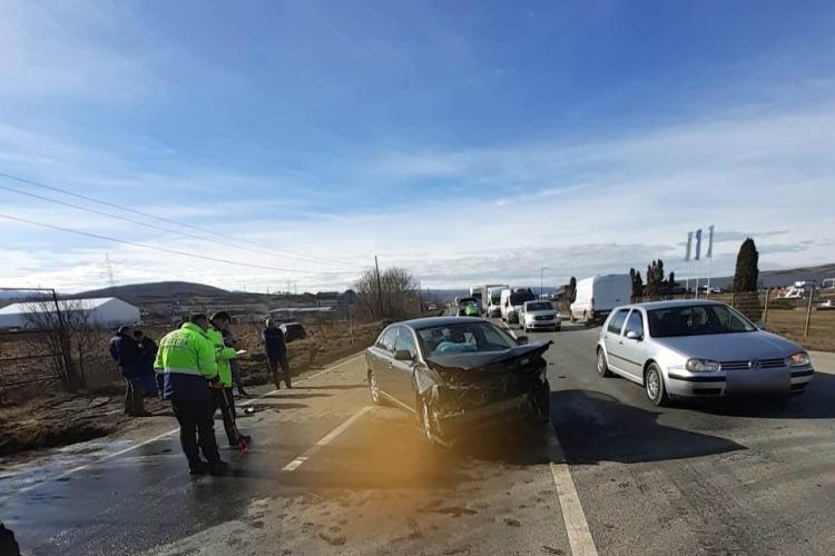 FOTO. ACCIDENT între localitățile Florești și Gilău! Un bărbat a fost transportat la spital