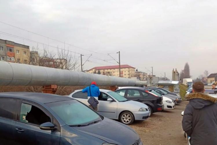 Minorii care au spart 23 de mașini din Cluj-Napoca au ratat o mare sumă de bani uitată în tropedou