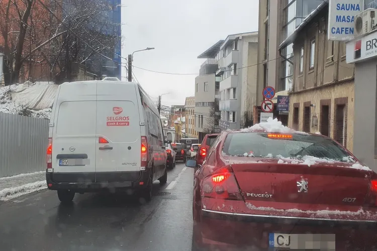 Șofer, după JALEA din traficul de pe Babeș: ”Domnule TARCEA, VĂ ROG REDAȚI-MI CELE 25 DE MINUTE DIN VIAȚĂ!”