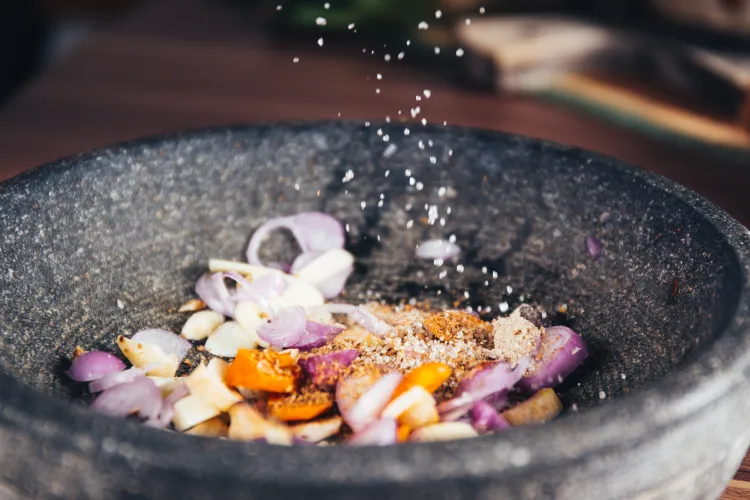 Care sunt avantajele și dezavantajele de care trebuie să ții cont atunci când îți cumperi un multicooker 