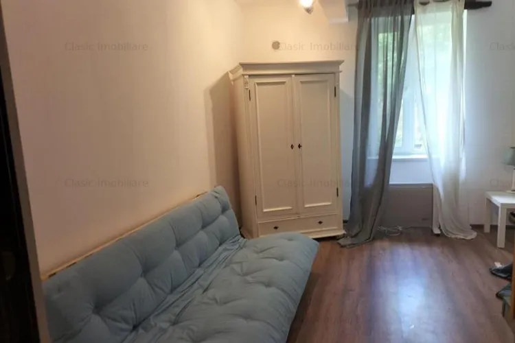 Clujul de cinci stele! Garsonieră 16 mp cu toaletă în dulap și bucătărie fără aragaz - Exclus săraci - FOTO