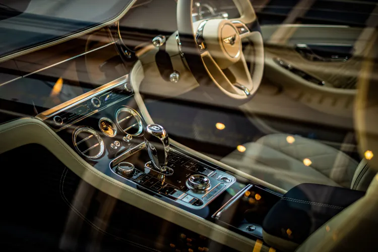 Cum au prostit „șmecherașii” din Capitală mai multe firme de rent-a-car din Cluj. Închiriau mașini de lux, care ajungeau la dezmembrări