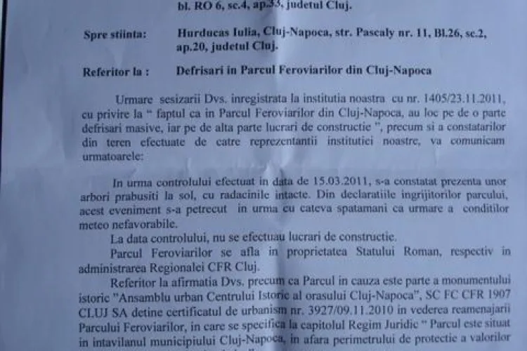 Garda de Mediu Cluj: Copacii cazuti in Parcul Feroviarilor au fost doborati de vant