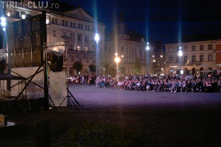 Spectacolul Tosca, transmis in direct in Piata Unirii, din Valencia! - VIDEO