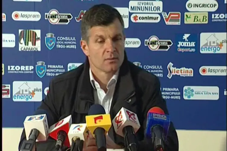 Vezi ce zice Sabau despre meciul CFR Cluj-U Cluj! - VIDEO