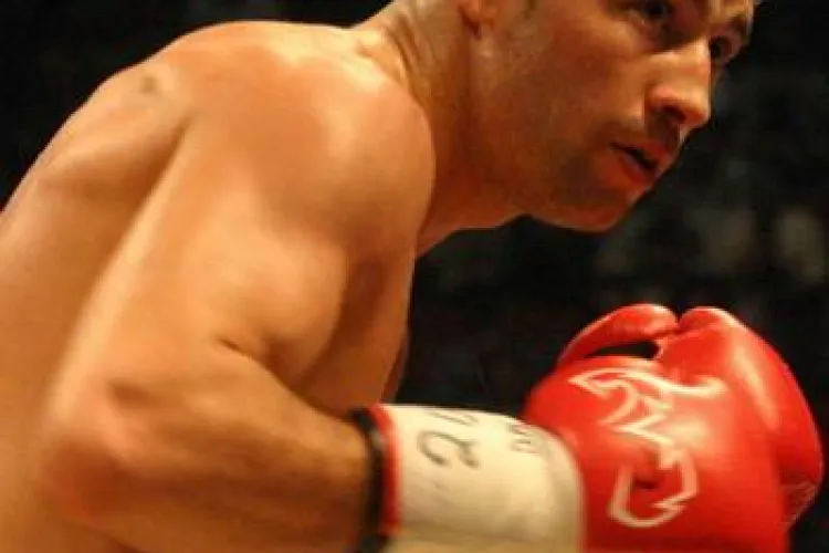 Lucian Bute boxeaza pentru titlul mondial in 9 iulie in Romania