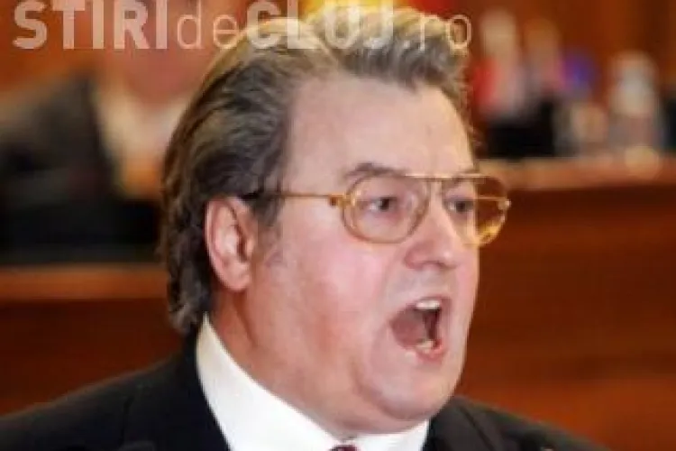 Corneliu Vadim Tudor, trimis in judecata. Vezi ce scandal a facut la evacuarea din sediu!