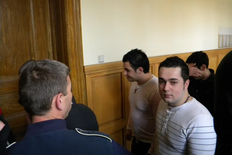 Suspectii din dosarul "Jaf la Banca Transilvania" raman in arest - VIDEO