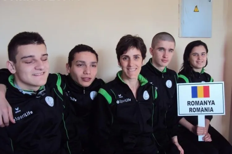 Medalii de aur, argint si bronz la Campionatul Mondial din Turcia pentru inotatorii de la Liceul de Nevazatori din Cluj