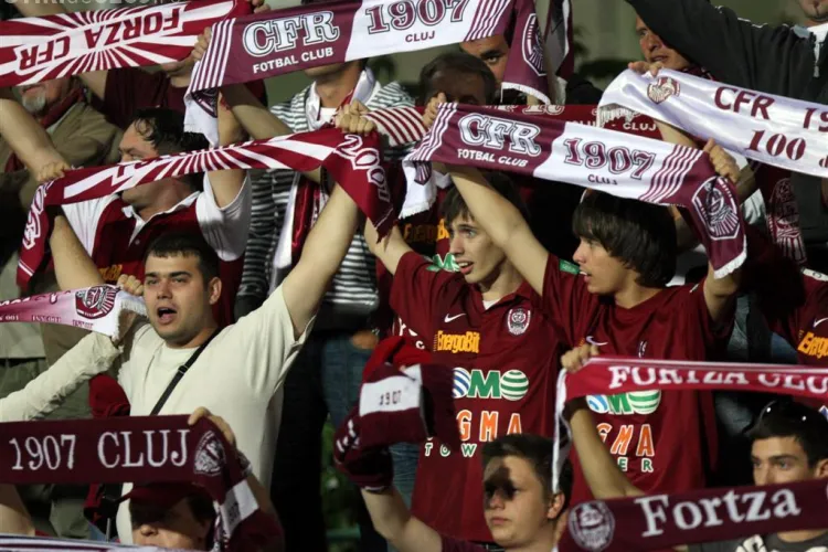 Suporterii U Cluj si CFR Cluj s-au batut pe dealul Feleacului! Jandarmii au fost chemati de urgenta - EXCLUSIV 
