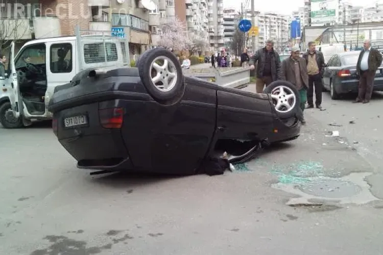 Vezi foto de la accidentul de la intersectia Calea Dorobantilor si Anghel Saligny - FOTO