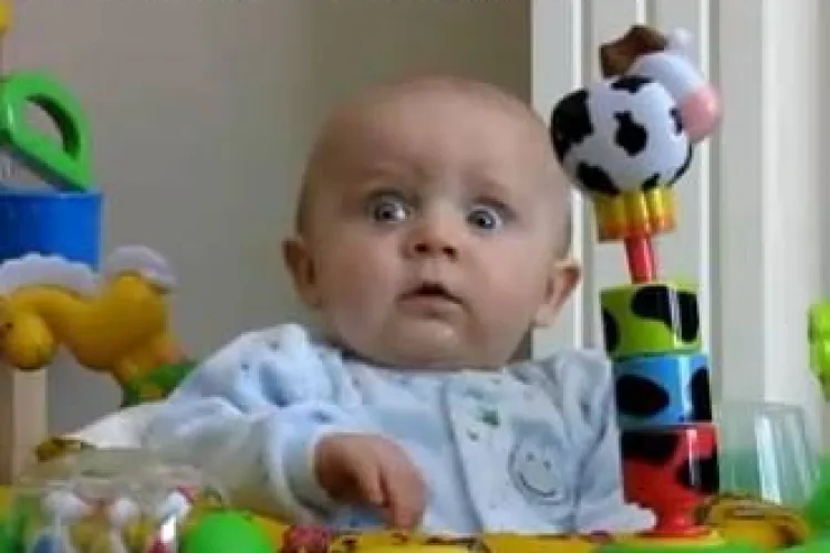 Remix cu cel mai simpatic bebelus de pe internet! -VIDEO