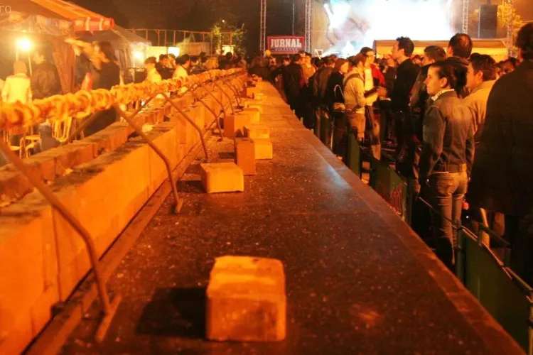 Frigaruia lui Adi Hadean de la Zilele Clujului va avea 360 de kilograme! FOTO