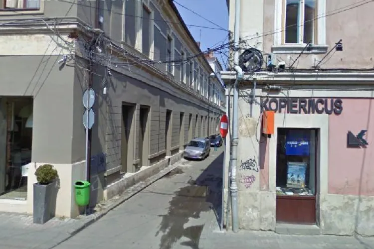 Terasa sezoniera pe pietonala de pe strada Ion Ratiu!