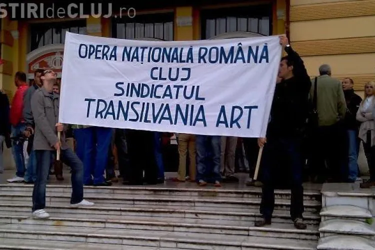 Angajatii de la Opera Nationala cer demisia directorului Rares Trifan
