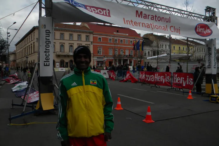 Un etiopian a castigat Maratonul Clujului. La femei s-a impus Georgiana Dragotoiu, din Romania - VIDEO si FOTO