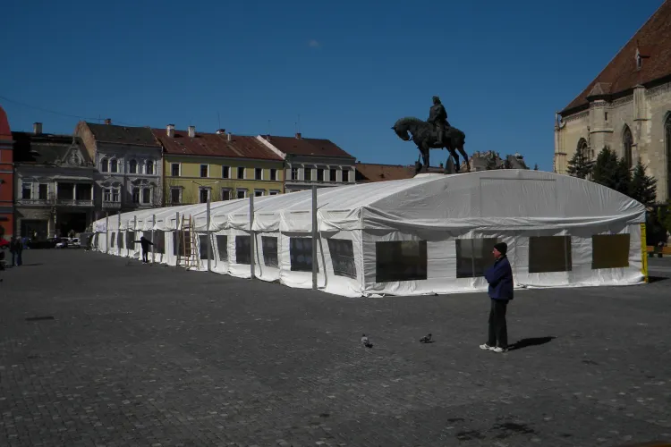 Targul Gaudeamus Cluj: 43 de standuri la targul de carte - FOTO