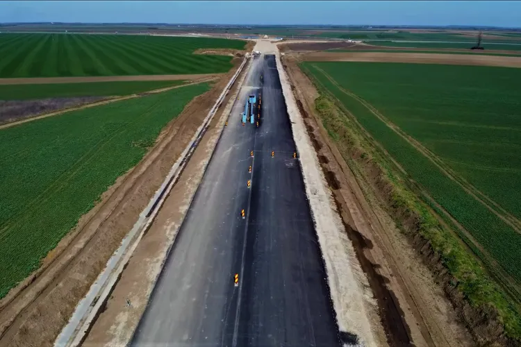 Cum arată primii kilometri de drum expres din Ardeal. Nu, nu sunt făcuți la Cluj, ci în alt județ! - FOTO